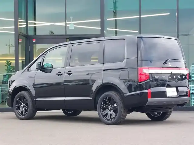 三菱 デリカＤ：５ シャモニー 東京都 2025(令7)年 0.1千km 黒 4WD/登録済み未使用車/オリジナルナビ取付パッケージ/リアモニター取付パッケージ/アラウンドビューカメラ/レーダークルーズコントロール/純正18インチAW/両側パワースライドドア/電動リアゲート/パワーシート/シートヒーター/100V充電/ハンドルヒーター/ブラインドスポットモニター/パドルシフト/LEDヘッドライト/フォグランプ