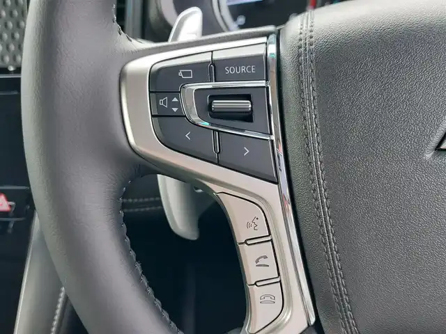 三菱 デリカＤ：５ シャモニー 東京都 2025(令7)年 0.1千km 黒 4WD/登録済み未使用車/オリジナルナビ取付パッケージ/リアモニター取付パッケージ/アラウンドビューカメラ/レーダークルーズコントロール/純正18インチAW/両側パワースライドドア/電動リアゲート/パワーシート/シートヒーター/100V充電/ハンドルヒーター/ブラインドスポットモニター/パドルシフト/LEDヘッドライト/フォグランプ