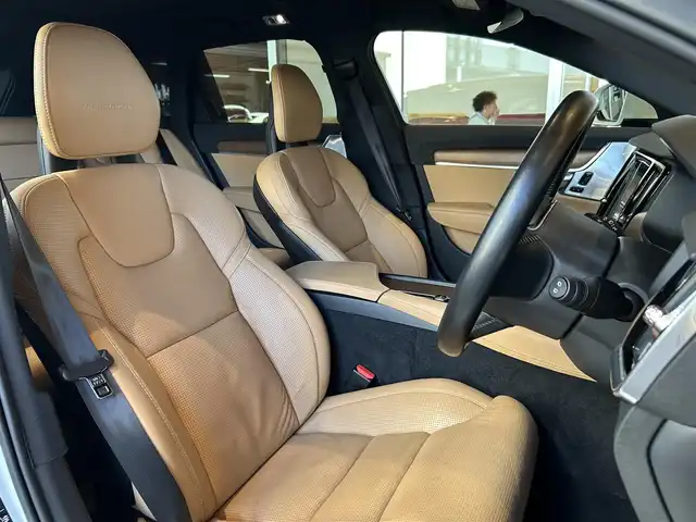 ボルボ Ｖ９０ T6 AWD インスクリプション 宮城県 2017(平29)年 5.2万km クリスタルホワイトP アダプティブクルーズコントロール/レーンキープアシスト/BLIS/パノラマガラスサンルーフ/Bowers&wilkinsサウンドシステム/純正ナビゲーションシステム/360°カメラシステム/アンバーレザーシート/シートベンチレーション/シートヒーター/メモリ機能付きパワーシート/LEDヘッドライト/オートライト/純正20インチAW/スマートキーシステム/パワーバックドア/液晶メーターパネル/ドライブレコーダー