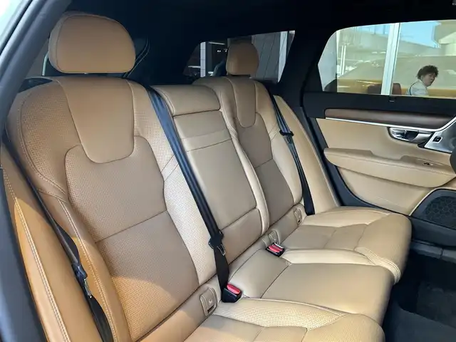 ボルボ Ｖ９０ T6 AWD インスクリプション 宮城県 2017(平29)年 5.2万km クリスタルホワイトP アダプティブクルーズコントロール/レーンキープアシスト/BLIS/パノラマガラスサンルーフ/Bowers&wilkinsサウンドシステム/純正ナビゲーションシステム/360°カメラシステム/アンバーレザーシート/シートベンチレーション/シートヒーター/メモリ機能付きパワーシート/LEDヘッドライト/オートライト/純正20インチAW/スマートキーシステム/パワーバックドア/液晶メーターパネル/ドライブレコーダー