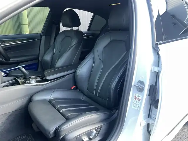 ＢＭＷ ５２３ｉ Mスポーツ 香川県 2018(平30)年 4.7万km アルピンホワイトⅢ ナビ/360度モニターカメラ/前後ドライブレコーダー/黒革シート/全席シートヒーター/サンルーフ/パワーバックドア