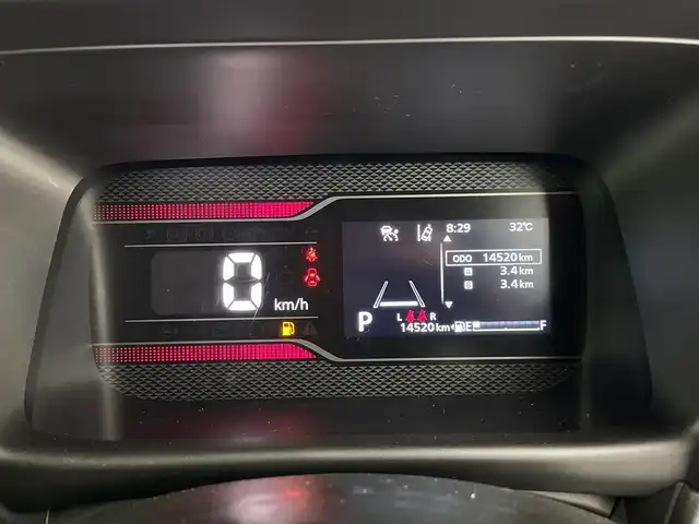 スズキ スペーシア カスタム HYBRID XS 鹿児島県 2024(令6)年 1.5万km ピュアホワイトパール/ブラック2トーン ワンオーナー/純正9インチナビ/（フルセグTV/BT/Applecarplay）/全方位モニター/ドライブレコーダー/デュアルセンサーブレーキサポート/レーンキープアシスト/ブレーキホールド/LEDライト/フォグLEDライト/ビルトインETC/ハーフレザーシート/シートヒーター（D＋N）/オットマン/両側パワースライドドア/純正15インチアルミホイール/アイドリングストップ/横滑り防止機能/フロアマット/ドアバイザー