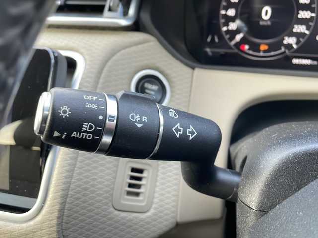 ランドローバー レンジローバーヴェラール SE 180PS 山口県 2019(令1)年 8.6万km 黒 マッドブラックオールラッピング車両/純正タッチパネルディスプレイナビ/360度＆バック＆サイドカメラ/Bluetooth/Apple CarPlay/フルセグTV/レザーシート/前席パワーシート/前席シートヒーター/クルーズコントロール/社外前方ドライブレコーダー/ブラインドスポットモニター/パワーバックドア/コーナーセンサー/スマートキー＆プッシュスタート/純正20インチAW/保証書・取説/スペアキー1個/スペアタイヤ