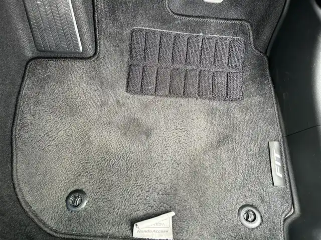 ホンダ フィット ハイブリット Lパッケージ 栃木県 2015(平27)年 7.6万km ミッドナイトブルービームM ホンダセンシング/純正7インチナビ/フルセグTV/DVD/Bluetooth/バックカメラ/ビルトインETC/前ドライブレコーダー/クルーズコントロール/プッシュスタート/ステアリングリモコン/LEDオートライト/アイドリングストップ/横滑り防止装置/純正フロアマット/ドアバイザー/電動格納ミラー