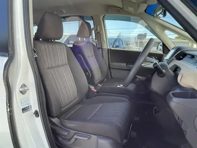 ホンダ フリード G ホンダセンシング 福岡県 2018(平30)年 4.1万km ホワイトオーキッドパール 社外7型SDナビ（フルセグTV/CD/DVD/BT）バックカメラホンダセンシングレーダークルコン両側パワスラ前後ドラレコETC純正LEDヘッドライト純正フロアマットスマートキープッシュスタート