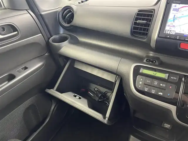 ホンダ Ｎ ＢＯＸ G SSパッケージ 埼玉県 2015(平27)年 5.6万km プレミアムブロンズパール 純正7インチナビ/　Bluetooth ワンセグTV CD SD AUX iPod/両側パワースライドドア/LEDヘッドライト/オートエアコン/シティブレーキアクティブシステム/バックカメラ/プッシュスタート/Hondaスマートキーシステム/ETC/ワンセグTV/アルミホイール