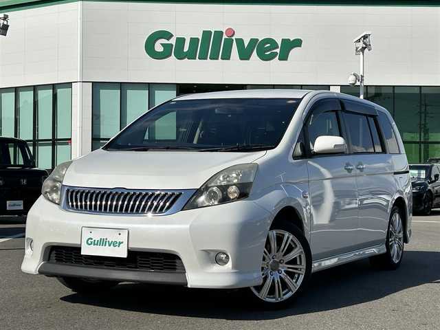 トヨタ アイシス プラタナ Vセレ ホワイトインテP 愛媛県 2012(平24)年 7.1万km ホワイトパールクリスタルシャイン 登録時走行距離：70282Km/ディーラーOP純正SDメモリーナビ/AM/FM/DVD/ワンセグTV/BT/バックカメラ/3列シート/エンジンスタートボタン/ＡＢS/キセノンヘッドライト/オートライト/フォグランプ/両側パワスラ/スマートキー/スペアキー1本/純正フロアマット/社外アルミホイール/フロント/リアエアロ