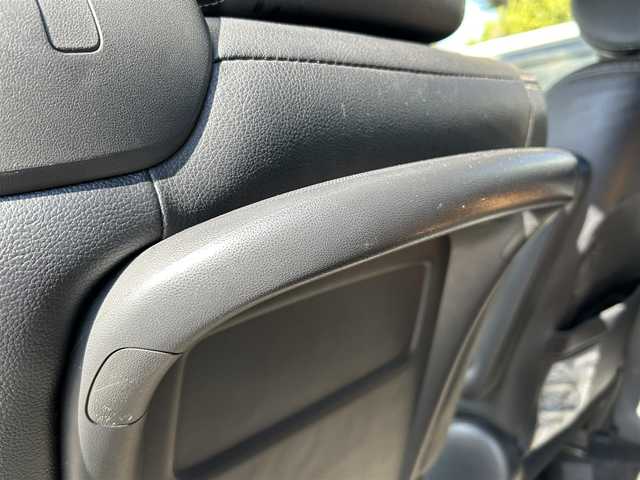 トヨタ アイシス プラタナ Vセレ ホワイトインテP 愛媛県 2012(平24)年 7.1万km ホワイトパールクリスタルシャイン 登録時走行距離：70282Km/ディーラーOP純正SDメモリーナビ/AM/FM/DVD/ワンセグTV/BT/バックカメラ/3列シート/エンジンスタートボタン/ＡＢS/キセノンヘッドライト/オートライト/フォグランプ/両側パワスラ/スマートキー/スペアキー1本/純正フロアマット/社外アルミホイール/フロント/リアエアロ