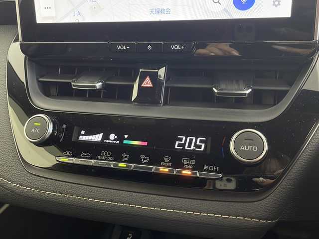 トヨタ カローラツーリング ハイブリッド ダブルバイビー 愛知県 2024(令6)年 3万km プラチナホワイトパールマイカ /禁煙車//純正10.25インチナビ//フルセグTV・AMFM・Bluetooth・USB//バックカメラ//ビルトインETC2.0//前後ドライブレコーダー(バックカメラ併用)//トヨタセーフティセンス//レーダークルーズコントロール//プロアクティブドライビングアシスト//前後クリアランスソナー//LEDヘッドライト//オートライト//フロントフォグランプ//合皮&レザテックシート//前席シートヒーター//ナノイーX//AC100V電源//純正フロアマット//純正ドアバイザー//純正17インチアルミホイール//革巻きステアリング//ステアリングスイッチ//ステアリングヒーター//プッシュスタート//電動格納ミラー//イモビライザー