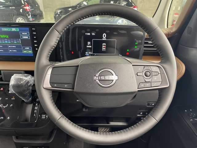 日産 ルークス ハイウェイスター X 神奈川県 2025(令7)年 0.1千km カシミヤグレージュ 届出済未使用車/３６０°セーフティアシスト/純正９型ディスプレイオーディオ/（AM/FM/BT/USB/ＣａｒＰｌａｙ)/バックカメラ/両側パワースライドドア/前席シートヒーター/ステアリングヒーター/ＬＥＤオートライト/前後コーナーセンサー/純正１４インチアルミホイール/プッシュスタート/スマートキー/新車時保証書/取扱説明書/スペアキー