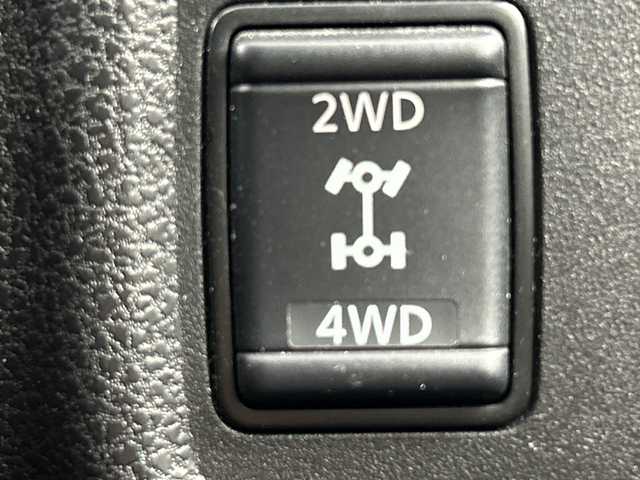 日産 ノート e－パワー メダリスト FOUR 福島県 2018(平30)年 3.6万km ピンク /禁煙車//アラウンドビューモニター//デジタルインナーミラー//レーダークルーズコントロール//純正7インチナビ/CD・DVD・BT・MSV・フルセグTV//クリアランスソナー//エンジンスターター//ハーフレザーシート//オートハイビーム//ドライブレコーダー//ETC//純正LEDライト//フォグライト//ステアリングリモコン//４WD//取説・保証書//スペアキー