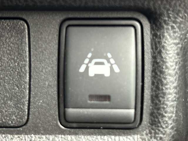 日産 ノート e－パワー メダリスト FOUR 福島県 2018(平30)年 3.6万km ピンク /禁煙車//アラウンドビューモニター//デジタルインナーミラー//レーダークルーズコントロール//純正7インチナビ/CD・DVD・BT・MSV・フルセグTV//クリアランスソナー//エンジンスターター//ハーフレザーシート//オートハイビーム//ドライブレコーダー//ETC//純正LEDライト//フォグライト//ステアリングリモコン//４WD//取説・保証書//スペアキー