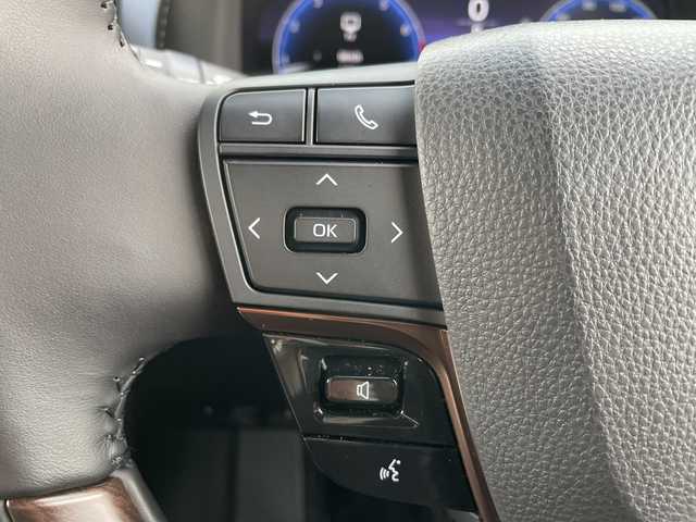 トヨタ アルファード Z 神奈川県 2025(令7)年 0.7万km ブラック 純正ナビ　/全方囲カメラ　/Bluetooth　/AppleCarPlay　/AndroidAuto　/ETC2.0　/快適温熱シート　/ベンチレーションシート　/ステアリングヒーター/レーダークルーズ　/ガラスルーフ/電動サイドシェード/デジタルインナーミラー