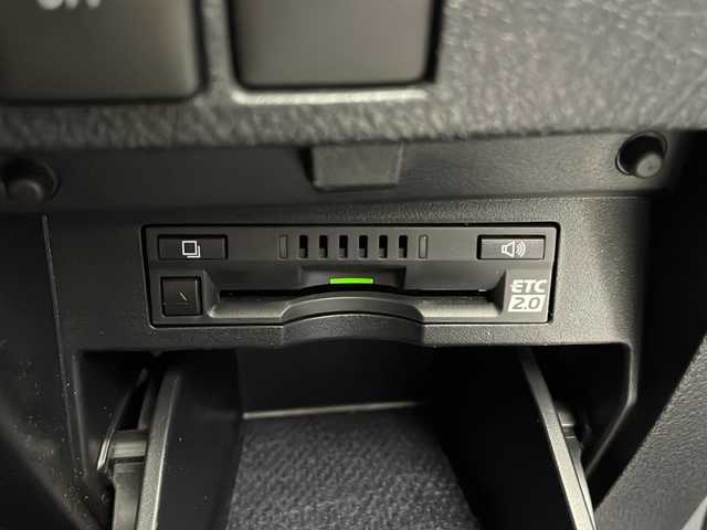 トヨタ アルファードハイブリット SR 長野県 2019(平31)年 5.2万km ホワイトパールクリスタルシャイン ４WD/純正ナビ/ＣＤ・ＤＶＤ再生/Bluetooth Audio/フルセグTV/バックカメラ/プリクラッシュセーフティ/レーダークルーズコントロール/ブラインドスポットモニター/レーンディパーチャーアラート/サンルーフ/両側パワースライドドア/パワーバックドア/パワーシート/シートヒーター/エアシート/ドライブレコーダー/デジタルインナーミラー/スマートキー/サンルーフ/ETC2.0/LEDライト/オートライト