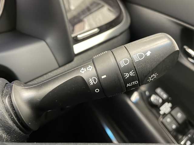 トヨタ アルファードハイブリット SR 長野県 2019(平31)年 5.2万km ホワイトパールクリスタルシャイン ４WD/純正ナビ/ＣＤ・ＤＶＤ再生/Bluetooth Audio/フルセグTV/バックカメラ/プリクラッシュセーフティ/レーダークルーズコントロール/ブラインドスポットモニター/レーンディパーチャーアラート/サンルーフ/両側パワースライドドア/パワーバックドア/パワーシート/シートヒーター/エアシート/ドライブレコーダー/デジタルインナーミラー/スマートキー/サンルーフ/ETC2.0/LEDライト/オートライト