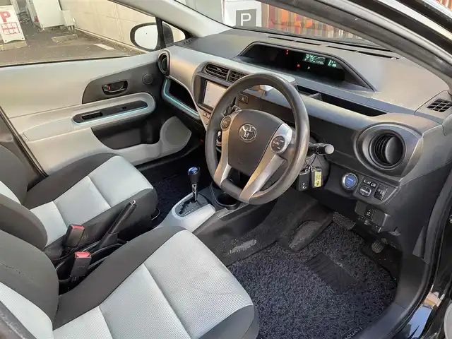 トヨタ アクア S 千葉県 2012(平24)年 11.4万km ブラックマイカ 【(株)IDOMが運営する【じしゃロン八千代店】の自社ローン対象車両になります。こちらは現金ご利用時の価格です。自社ローンご希望の方は別途その旨お申付け下さい。】/純正ナビ/バックカメラ