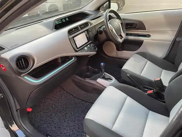 トヨタ アクア S 千葉県 2012(平24)年 11.4万km ブラックマイカ 【(株)IDOMが運営する【じしゃロン八千代店】の自社ローン対象車両になります。こちらは現金ご利用時の価格です。自社ローンご希望の方は別途その旨お申付け下さい。】/純正ナビ/バックカメラ