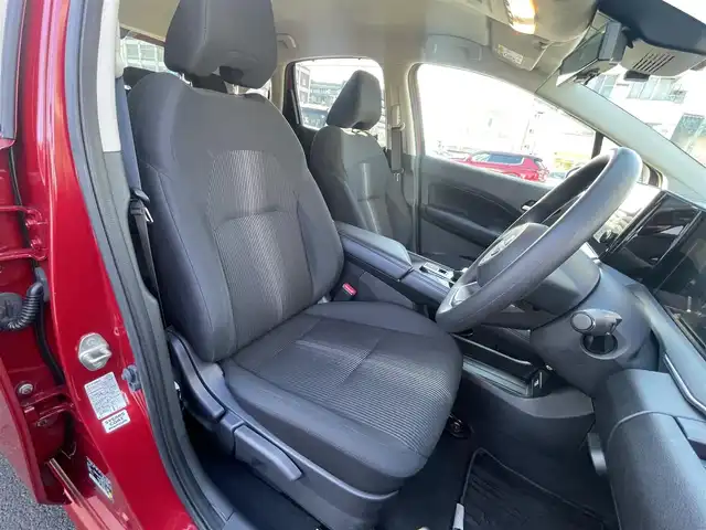 日産 ノート e－パワー X 島根県 2021(令3)年 3.3万km ガーネットレッド プロパイロット　/・レーダークルーズコントロール/・レーンアシスト/純正９インチメモリナビ　/(AM/FM/フルセグTV/Ｂｌｕｅｔｏｏｔｈ接続)/全方位／バックカメラ　/前方ドライブレコーダー　/ビルトインＥＴＣ2.0　/後側方車両検知警報/前後コーナーセンサー/インテリジェントエマージェンシーブレーキ　/電動パーキングブレーキ/オートホールド　/オートハイビーム／ライト　/置くだけ充電　/スマートキー/純正フロアマット/保証書・取扱説明書（本体＋ナビ）/スペアキー1本