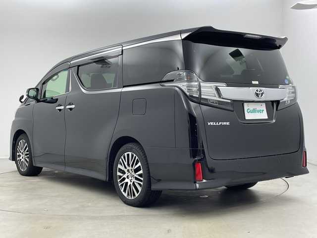 トヨタ ヴェルファイア Z Gエディション 新潟県 2015(平27)年 8.1万km バーニングブラッククリスタルシャインガラスフレーク プリクラッシュセーフティ/レーダークルーズントロール/インテリジェントクリアランスソナー/純正9インチディーラーOPナビ（NSZT-Y64T）/　・バックカメラ/　・フルセグTV/　・Bluetooth/　・HDMI/　・CD/DVD/SD再生機能/フリップダウンモニター/ビルトインETC/電動リアゲート/両側パワースライドドア/前席パワーシート/D席メモリシート/オートライト/LEDヘッドライト/プッシュスタート/ステアリングヒーター/ステアリングスイッチ/オートドアミラー/アイドリングストップ/純正フロアマット/ドアバイザー