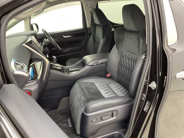 トヨタ ヴェルファイア Z Gエディション 新潟県 2015(平27)年 8.1万km バーニングブラッククリスタルシャインガラスフレーク プリクラッシュセーフティ/レーダークルーズントロール/インテリジェントクリアランスソナー/純正9インチディーラーOPナビ（NSZT-Y64T）/　・バックカメラ/　・フルセグTV/　・Bluetooth/　・HDMI/　・CD/DVD/SD再生機能/フリップダウンモニター/ビルトインETC/電動リアゲート/両側パワースライドドア/前席パワーシート/D席メモリシート/オートライト/LEDヘッドライト/プッシュスタート/ステアリングヒーター/ステアリングスイッチ/オートドアミラー/アイドリングストップ/純正フロアマット/ドアバイザー