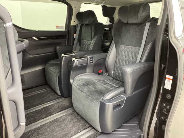 トヨタ ヴェルファイア Z Gエディション 新潟県 2015(平27)年 8.1万km バーニングブラッククリスタルシャインガラスフレーク プリクラッシュセーフティ/レーダークルーズントロール/インテリジェントクリアランスソナー/純正9インチディーラーOPナビ（NSZT-Y64T）/　・バックカメラ/　・フルセグTV/　・Bluetooth/　・HDMI/　・CD/DVD/SD再生機能/フリップダウンモニター/ビルトインETC/電動リアゲート/両側パワースライドドア/前席パワーシート/D席メモリシート/オートライト/LEDヘッドライト/プッシュスタート/ステアリングヒーター/ステアリングスイッチ/オートドアミラー/アイドリングストップ/純正フロアマット/ドアバイザー