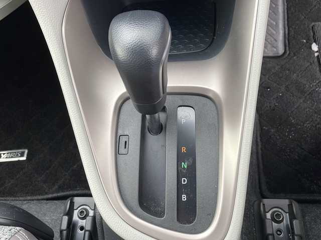 トヨタ ヤリス Z 山形県 2020(令2)年 1.6万km ブラック/アイスピンクメタリック 禁煙車/４WD/トヨタセーフティセンス/ブラインドスポットモニター/クルーズコントロール/オートマチックハイビーム/横滑り防止装置/レーンキープアシスト/全方位カメラ/前後コーナーセンサー/前後ドライブレコーダー/純正ディスプレイオーディオ/（Bluetooth/フルセグ/AM/FM/USB)/nanoe/ハーフレザー/前席シートヒーター/スマートキー×２/純正エンジンスターター/純正アルミホイール/電動格納ミラー/ドアバイザー/取扱説明書/記録簿