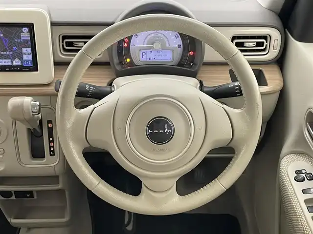 スズキ ラパン S 愛知県 2016(平28)年 6.2万km シフォンアイボリーメタリック 社外ナビ　ＥＴＣ　シートヒーター　禁煙車　ＴＶ　ＣＤ再生　ラジオ　ＨＩＤオートライト　プッシュスタート　レーダーブレーキサポート　衝突軽減装置　ツートンカラー　フロアマット　ドアバイザー　電格ミラー