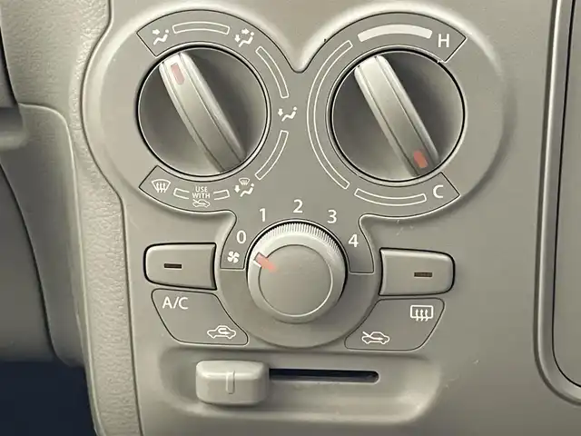 スズキ ラパン S 愛知県 2016(平28)年 6.2万km シフォンアイボリーメタリック 社外ナビ　ＥＴＣ　シートヒーター　禁煙車　ＴＶ　ＣＤ再生　ラジオ　ＨＩＤオートライト　プッシュスタート　レーダーブレーキサポート　衝突軽減装置　ツートンカラー　フロアマット　ドアバイザー　電格ミラー