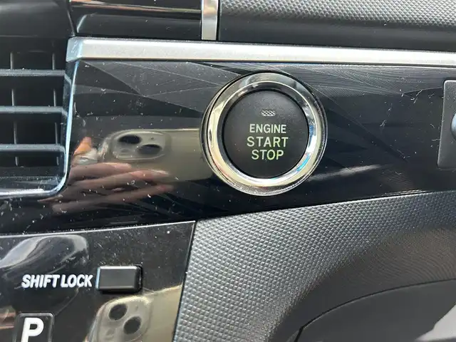 トヨタ エスティマ アエラス プレミアムエディション 福岡県 2013(平25)年 9万km ホワイトパールクリスタルシャイン ワンオーナー/HDDナビ/・バックカメラ/・フルセグTV/・BT/・CD/DVD/ビルトインETC/クルコン/両側パワスラ/前方ドラレコ/純正フロアマット/純正AW/HIDヘッドライト/オートライト/ハーフレザーシート/オットマン/三列シート/パワーシート(D席)