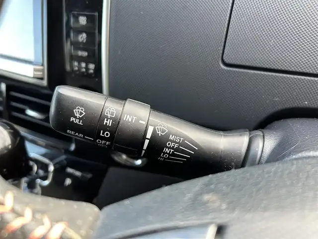 トヨタ エスティマ アエラス プレミアムエディション 福岡県 2013(平25)年 9万km ホワイトパールクリスタルシャイン ワンオーナー/HDDナビ/・バックカメラ/・フルセグTV/・BT/・CD/DVD/ビルトインETC/クルコン/両側パワスラ/前方ドラレコ/純正フロアマット/純正AW/HIDヘッドライト/オートライト/ハーフレザーシート/オットマン/三列シート/パワーシート(D席)