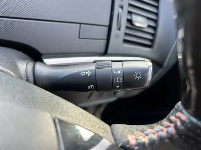 トヨタ エスティマ アエラス プレミアムエディション 福岡県 2013(平25)年 9万km ホワイトパールクリスタルシャイン ワンオーナー/HDDナビ/・バックカメラ/・フルセグTV/・BT/・CD/DVD/ビルトインETC/クルコン/両側パワスラ/前方ドラレコ/純正フロアマット/純正AW/HIDヘッドライト/オートライト/ハーフレザーシート/オットマン/三列シート/パワーシート(D席)