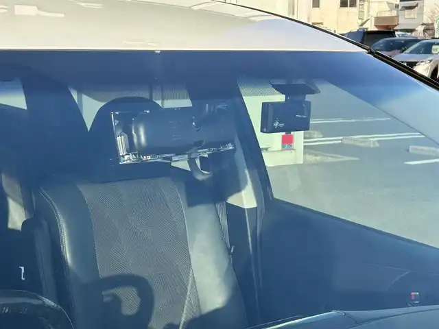 トヨタ エスティマ アエラス プレミアムエディション 福岡県 2013(平25)年 9万km ホワイトパールクリスタルシャイン ワンオーナー/HDDナビ/・バックカメラ/・フルセグTV/・BT/・CD/DVD/ビルトインETC/クルコン/両側パワスラ/前方ドラレコ/純正フロアマット/純正AW/HIDヘッドライト/オートライト/ハーフレザーシート/オットマン/三列シート/パワーシート(D席)