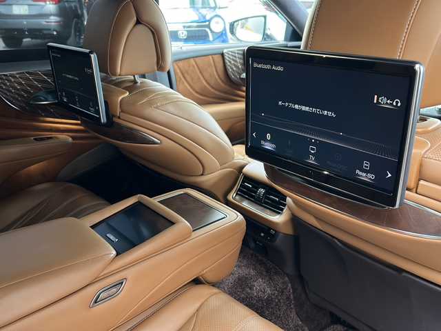 レクサス ＬＳ 500 エグゼクティブ 東京都 2018(平30)年 9.4万km ソニッククォーツ 純正ナビ/サンルーフ/茶レザーシート/後席モニター×２/リアエンターテイメントシステム/バックカメラ/全方位カメラ/HUD/追従型クルーズコントロール/エアサス/フルセグTV/BT/DVD/USB/AM/FM/Mark Levinson/シートヒーター（ALL）/エアーシート（ALL）/パワーシート（D＋N席）/シートメモリー（D＋N席）/BSM/ESP/SNOWモード/レーンキープアシスト/アイドリングストップ/純正LEDライト/純正アルミホイール/取扱説明書/保証書/スペアキー×２