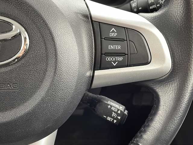 トヨタ ルーミー カスタムG S 東京都 2018(平30)年 5.7万km レーザーブルークリスタルシャイン 社外SDナビ　/　Bluetooth/CD/DVD/フルセグTV/バックカメラ/スマートアシスト2/衝突回避支援ブレーキ/衝突警報/車線逸脱警報/誤発進抑制制御/先行車発信お知らせ/クルーズコントロール　/両側パワースライドドア/ＥＴＣ　/ドライブレコーダー/LEDヘッドライト/フォグランプ/オートライト/アイドリングストップ　/純正14インチアルミホイール/純正フロアマット/ドアバイザー/ウォークスルー/後席サンシェード/プッシュスタート/スマートキー/ウィンカーミラー/電動格納ミラー/ステアリングスイッチ/フォグランプ