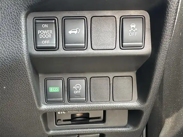日産 エクストレイル 20X 群馬県 2017(平29)年 4.9万km ダイヤモンドブラック 禁煙車/パートタイム4WD/エマージェンシーブレーキ/純正メーカーOP/ナビTV/（AUX/HDMI/Bluetooth/フルセグTV）/純正LEDオートライト/純正フォグ/純正18インチアルミ/純正フロアマット/プロパイロット/アラウンドビューモニター/ダウンヒルアシストコントロール/電子パーキング/オートホールド/クリアランスソナー/パワーバックドア/撥水カプロンシート/電動格納ミラー/本革巻ハンドル/インテリジェントキー/プッシュエンジンスタート