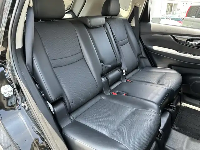 日産 エクストレイル 20X 群馬県 2017(平29)年 4.9万km ダイヤモンドブラック 禁煙車/パートタイム4WD/エマージェンシーブレーキ/純正メーカーOP/ナビTV/（AUX/HDMI/Bluetooth/フルセグTV）/純正LEDオートライト/純正フォグ/純正18インチアルミ/純正フロアマット/プロパイロット/アラウンドビューモニター/ダウンヒルアシストコントロール/電子パーキング/オートホールド/クリアランスソナー/パワーバックドア/撥水カプロンシート/電動格納ミラー/本革巻ハンドル/インテリジェントキー/プッシュエンジンスタート