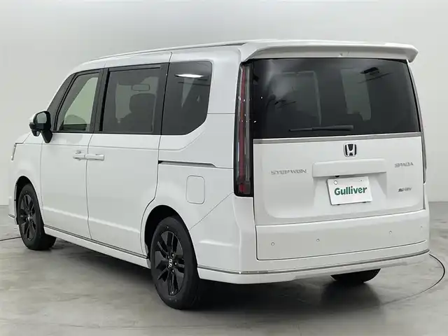 ホンダ ステップワゴン スパーダ eHEV 福岡県 2025(令7)年 0.1万km未満 プラチナホワイトパール 登録済未使用車　/純正ナビ　/Ｂカメラ　/ＡＣＣ　/コーナーセンサー　/衝突軽減　/レーンキープ　/ＢＳＭ　/踏み間違い防止　/パドルシフト　/両側電動スライドドア　/ハーフレザー　/シートヒーター　/パワーバックドア　/ＬＥＤ