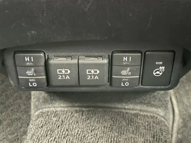トヨタ シエンタ G クエロ 愛知県 2019(令1)年 6.1万km ヴィンテージブラウンパールクリスタルシャイン 純正ナビ　フルセグＴＶ　純正１２．１型後席モニター　全方位カメラ　ハーフレザー　シートヒーター　ハンドルヒーター　両側パワースライドドア　セーフティセンス　衝突軽減　ＬＥＤオートライト　フォグランプ　TVキャンセラー　禁煙車