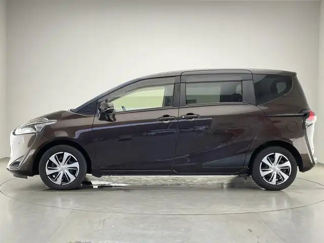 トヨタ シエンタ G クエロ 愛知県 2019(令1)年 6.1万km ヴィンテージブラウンパールクリスタルシャイン 純正ナビ　フルセグＴＶ　純正１２．１型後席モニター　全方位カメラ　ハーフレザー　シートヒーター　ハンドルヒーター　両側パワースライドドア　セーフティセンス　衝突軽減　ＬＥＤオートライト　フォグランプ　TVキャンセラー　禁煙車