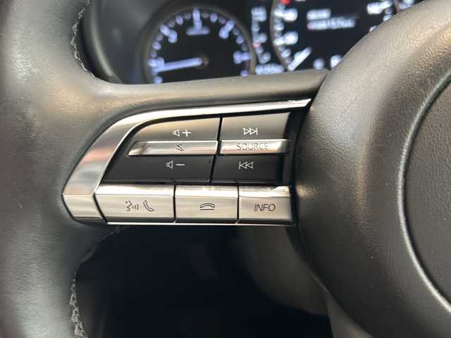 マツダ マツダ３セダン XD プロアクティブ ツーリングS 岐阜県 2020(令2)年 6.2万km ジェットブラックマイカ 360°セーフティパッケージ/車線逸脱警報/ステアリングアシスト/オートマチックハイビーム/マツダコネクトナビ/アラウンドビューモニター/LEDヘッドライト/レーダークルーズコントロール/ヘッドアップディスプレイ/ブラインドスポットモニター/パワーシート/シートメモリー/シートヒーター/ステアリングヒーター/コーナーセンサー/アイドリングストップ/ETC/CD/DVD