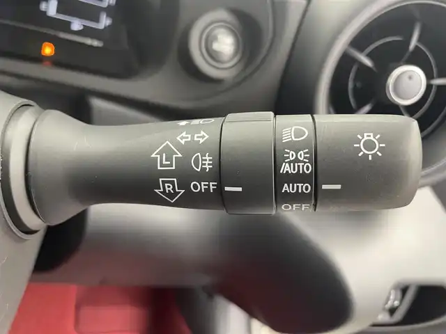 トヨタ ＧＲ８６ RZ 富山県 2023(令5)年 0.4万km クリスタルホワイトパール ワンオーナー/純正9インチナビ（AM/FM/CD/DVD/SD/USB/BT）/フルセグTV/バックカメラ/クルーズコントロール/後側方警戒支援システム/オートライト/LEDヘッドライト/レッドアクセント入りハーフレザーシート/前席シートヒーター/ドライブレコーダー前後/ETC/スマートキー×２/プッシュスタート/取扱説明書/保証書/ナビ取扱説明書