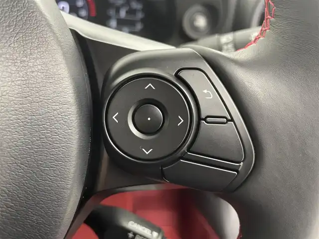 トヨタ ＧＲ８６ RZ 富山県 2023(令5)年 0.4万km クリスタルホワイトパール ワンオーナー/純正9インチナビ（AM/FM/CD/DVD/SD/USB/BT）/フルセグTV/バックカメラ/クルーズコントロール/後側方警戒支援システム/オートライト/LEDヘッドライト/レッドアクセント入りハーフレザーシート/前席シートヒーター/ドライブレコーダー前後/ETC/スマートキー×２/プッシュスタート/取扱説明書/保証書/ナビ取扱説明書