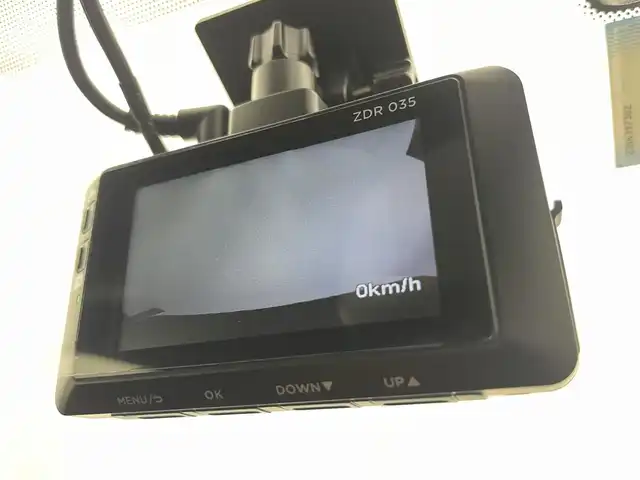 トヨタ ＧＲ８６ RZ 富山県 2023(令5)年 0.4万km クリスタルホワイトパール ワンオーナー/純正9インチナビ（AM/FM/CD/DVD/SD/USB/BT）/フルセグTV/バックカメラ/クルーズコントロール/後側方警戒支援システム/オートライト/LEDヘッドライト/レッドアクセント入りハーフレザーシート/前席シートヒーター/ドライブレコーダー前後/ETC/スマートキー×２/プッシュスタート/取扱説明書/保証書/ナビ取扱説明書