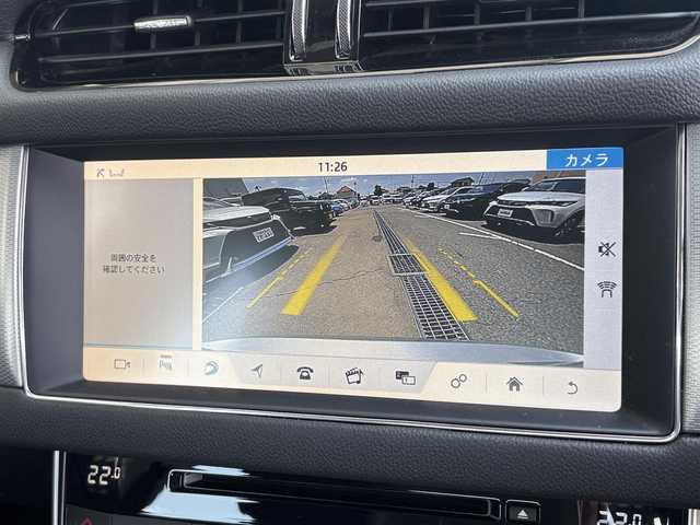 ジャガー ＸＦ プレステージ 東京都 2019(平31)年 3.1万km ロジウムシルバー ナビ/Meridianサウンドシステム（１１スピーカー）/バックカメラ/アダプティブクルーズコントロール/アンビエントインテリアクライティング/ハンドルヒーター/10WAYパワーシート（運転席/助手席）/シートヒーター（運転席/助手席）/メモリ機能（運転席/ドアミラー）/パワーバックドア/レーンキープ/電動ブラインド（リア）/電動チルト＆テレスコピックステアリング/ＥＴＣ/ドライブモード/横滑り制御機能/アイドリングストップ/プッシュスタート