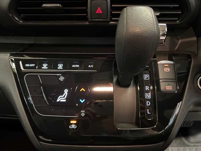 日産 ルークス HWS X プロパイロットED 愛媛県 2023(令5)年 2万km ホワイトパール 純正9型ナビ/(Bluetooth/HDMI/フルセグ)/プロパイロット/インテリジェントルームミラー/全周囲カメラ/ドライブレコーダー/両側電動スライドドア/衝突被害軽減ブレーキ/レーンキープアシスト/オートマチックハイビーム/オートライト/ETC/オートホールド/ドアバイザー/スペアキー/保証書、取扱説明書
