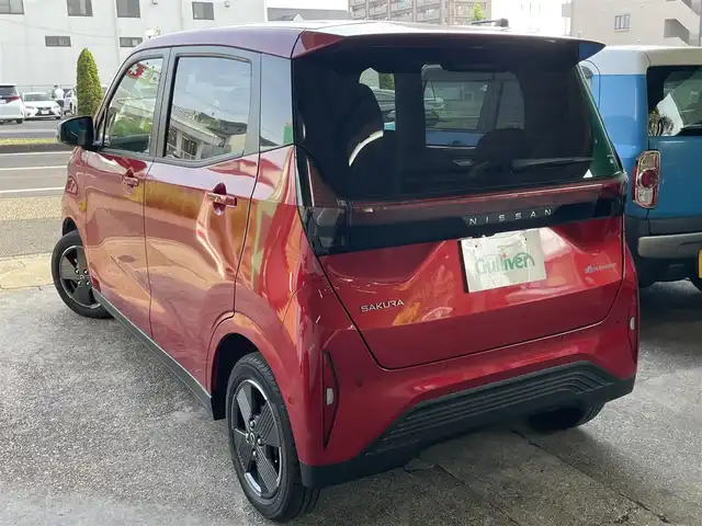 日産 サクラ G 愛知県 2024(令6)年 0.4万km スパークリングレッドM 純正ナビ(BT/フルセグ/AM/FM)/プロパイロット/バックカメラ/全方位カメラ/前ドラレコ/シートヒーターD/ステアリングヒーター/純正AW14インチ/オートLEDライト/ETC2.0/ウインカーミラー/電動格納ミラー/スペアキー/取扱説明書/保証書