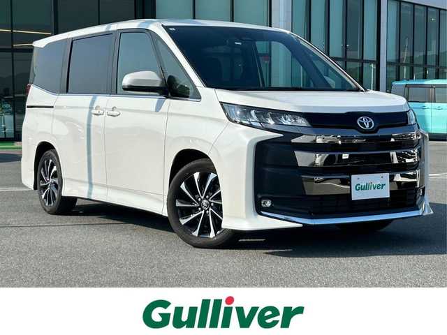 トヨタ ノア S－Z 奈良県 2024(令6)年 0.5万km ホワイトパールクリスタルシャイン １０．５インチフルセグナビ　/ＣＤ／ＤＶＤ　/Ｂｌｕｅｔｏｏｔｈ　/ＨＤＭＩ　/ＥＴＣ２．０　/ハーフレザーシート　/純正アルミホイール　/スペアキー　/ＵＳＢ入力端子　/バックカメラ　/両側パワースライドドア