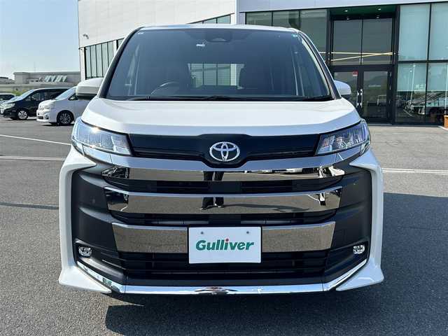 トヨタ ノア S－Z 奈良県 2024(令6)年 0.5万km ホワイトパールクリスタルシャイン １０．５インチフルセグナビ　/ＣＤ／ＤＶＤ　/Ｂｌｕｅｔｏｏｔｈ　/ＨＤＭＩ　/ＥＴＣ２．０　/ハーフレザーシート　/純正アルミホイール　/スペアキー　/ＵＳＢ入力端子　/バックカメラ　/両側パワースライドドア