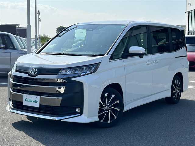 トヨタ ノア S－Z 奈良県 2024(令6)年 0.5万km ホワイトパールクリスタルシャイン １０．５インチフルセグナビ　/ＣＤ／ＤＶＤ　/Ｂｌｕｅｔｏｏｔｈ　/ＨＤＭＩ　/ＥＴＣ２．０　/ハーフレザーシート　/純正アルミホイール　/スペアキー　/ＵＳＢ入力端子　/バックカメラ　/両側パワースライドドア