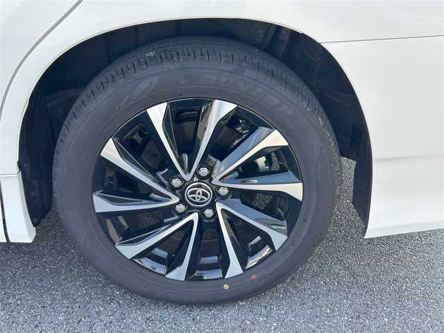 トヨタ ノア S－Z 奈良県 2024(令6)年 0.5万km ホワイトパールクリスタルシャイン １０．５インチフルセグナビ　/ＣＤ／ＤＶＤ　/Ｂｌｕｅｔｏｏｔｈ　/ＨＤＭＩ　/ＥＴＣ２．０　/ハーフレザーシート　/純正アルミホイール　/スペアキー　/ＵＳＢ入力端子　/バックカメラ　/両側パワースライドドア